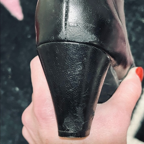 Size 7.5 Vaneli zip ankle boots black leather - Picture 5 of 7